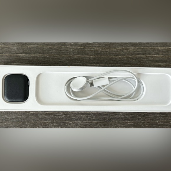 Apple Watch - Picture 4 of 7